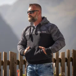 KAPUZENSWEATSHIRT LEUTWIN